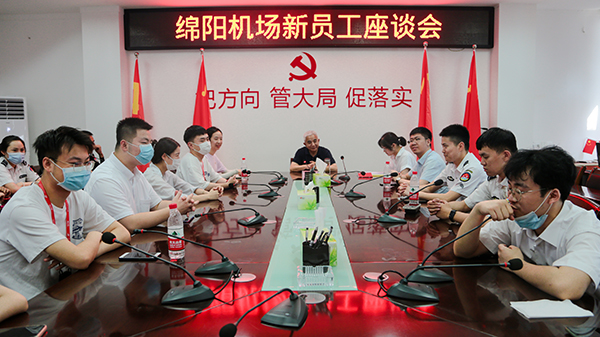 “助力鄉(xiāng)村振興，踐行艱苦奮斗” 將新員工黨性教育活動搬到對口幫扶村4.jpg